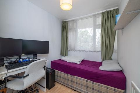 3 bedroom flat for sale, Wharton Close, Neasden, NW10