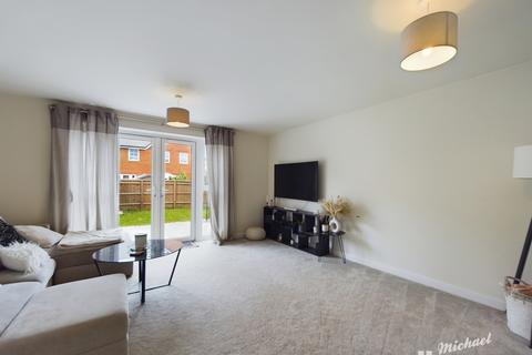 4 Armstrongs Fields, Broughton, Aylesbury, HP22 7BR