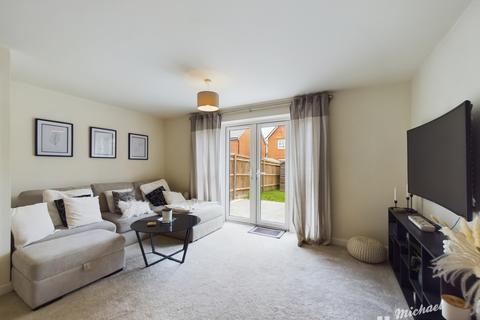 4 Armstrongs Fields, Broughton, Aylesbury, HP22 7BR