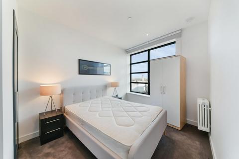3 bedroom apartment for sale, Defoe House, London City Island, London, E14