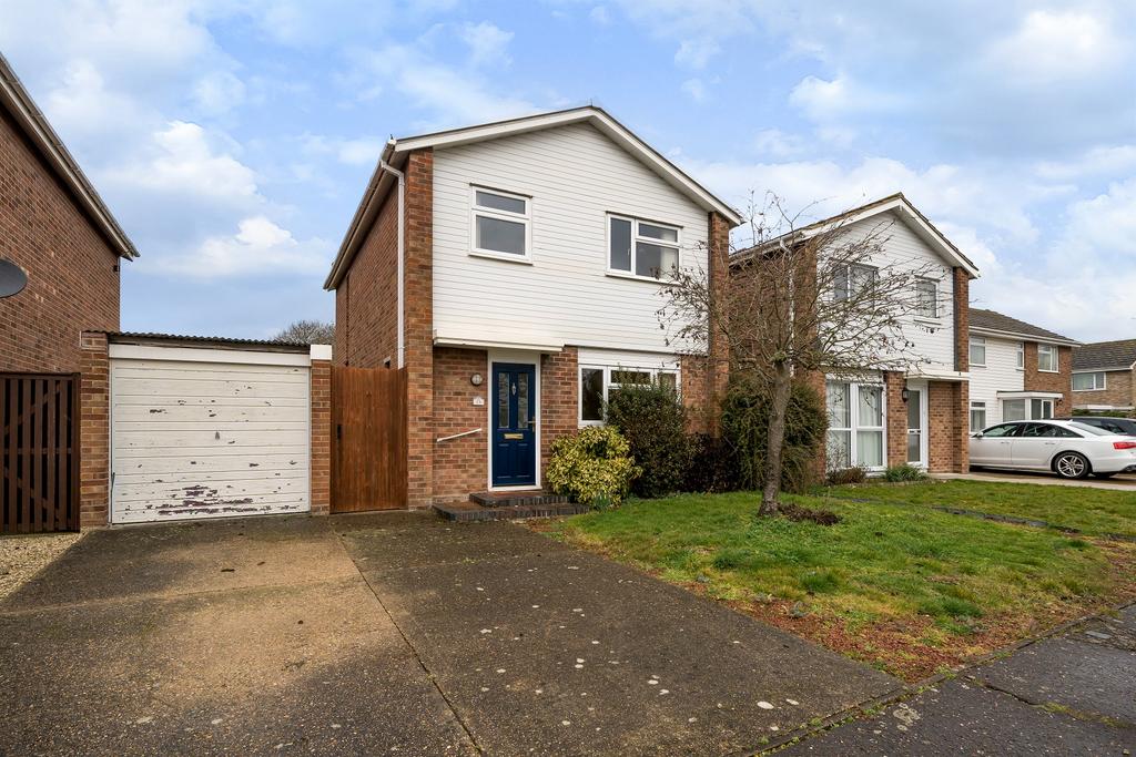 Bristol Road, Colchester 3 bed detached house for sale £325,000