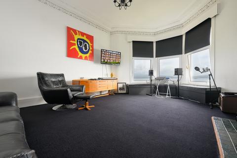 2 bedroom flat for sale, Sandringham Terrace, Greenock, PA16