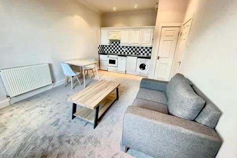 1 bedroom flat to rent, Morrison Street, Haymarket, Edinburgh, EH3