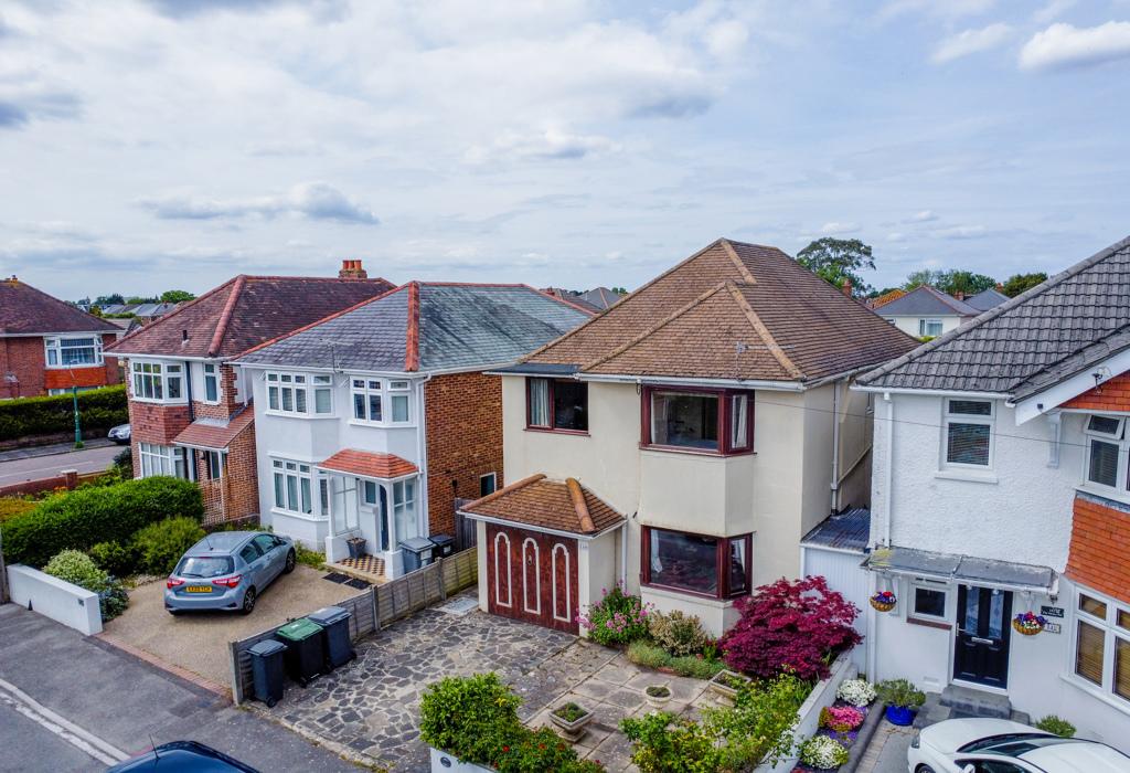 Portland Road, Bournemouth, Dorset 4 bed detached house £450,000