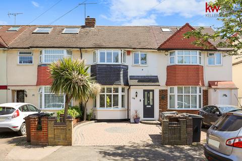 3 bedroom terraced house for sale - Drysdale Avenue, Chingford E4