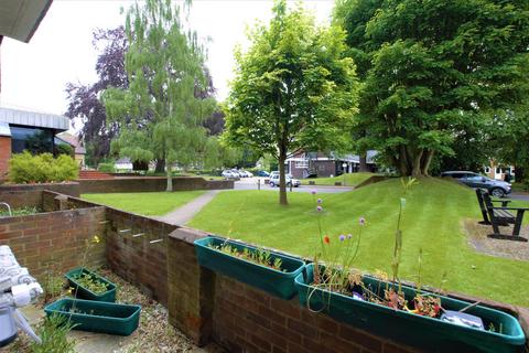 1 bedroom flat to rent, Holmes Court