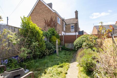 2 bedroom terraced house for sale - Crow Hill Road, Margate, CT9