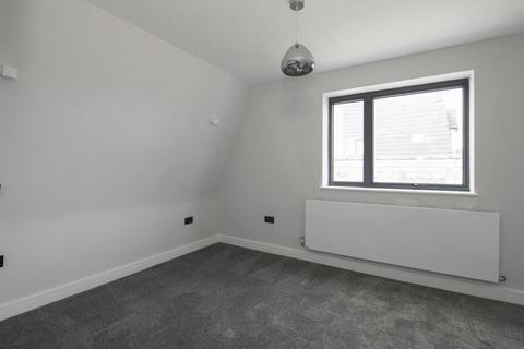 1 bedroom flat for sale, High Street, Cobham, Surrey