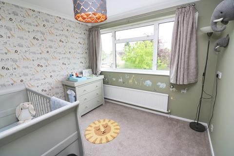 9 Fleetway, Egham, TW20 8UA