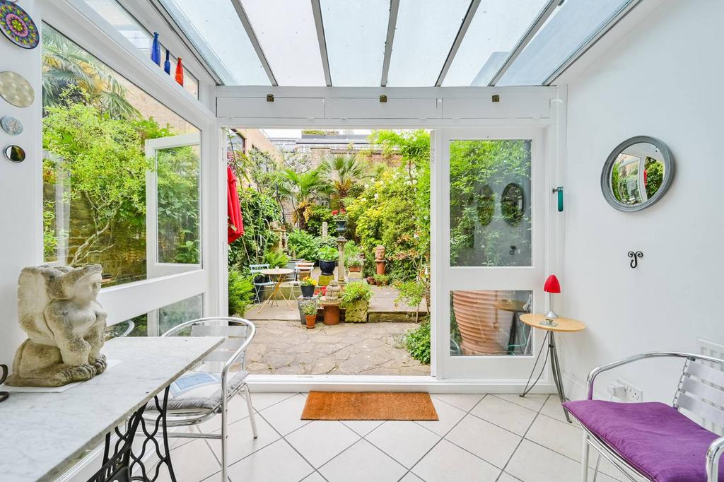 Arlington Road, Camden Town, London, NW1 4 bed house for sale £1,650,000