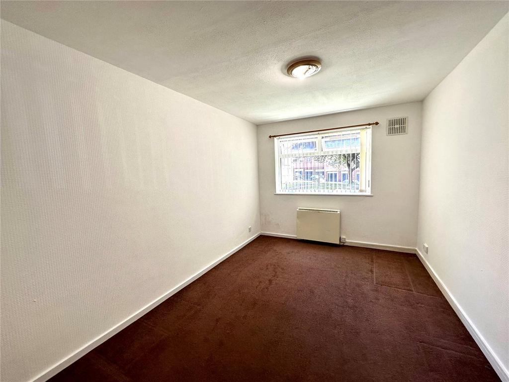 Apartment in Salford, Greater Manchester - View 5