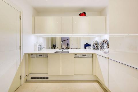 15 Rainsborough Square, London, SW6 1DQ