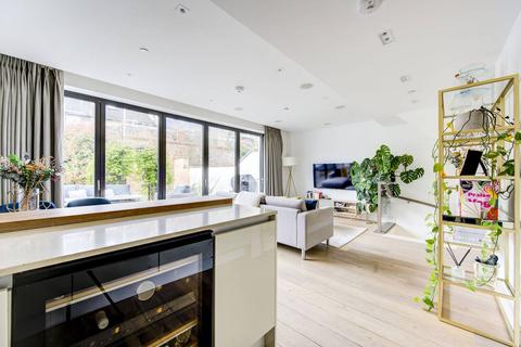 3 bedroom terraced house for sale, Rainsborough Square, Fulham, London, SW6
