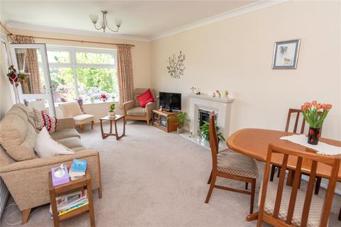 30 Fernside Gardens, Moseley, Birmingham, B13 9JD