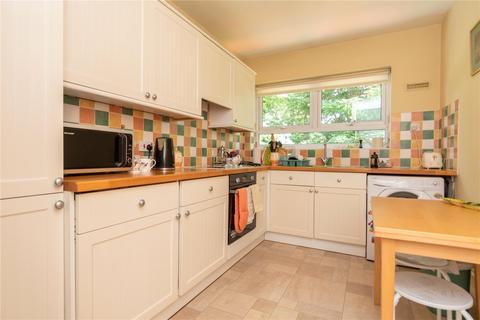 30 Fernside Gardens, Moseley, Birmingham, B13 9JD