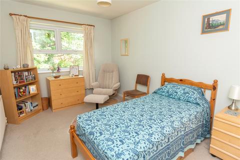 30 Fernside Gardens, Moseley, Birmingham, B13 9JD