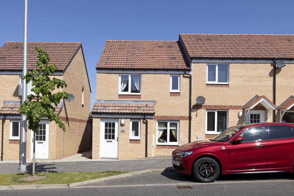 14 Aspen Drive, Gorebridge, EH23 3 bed end of terrace house £225,000