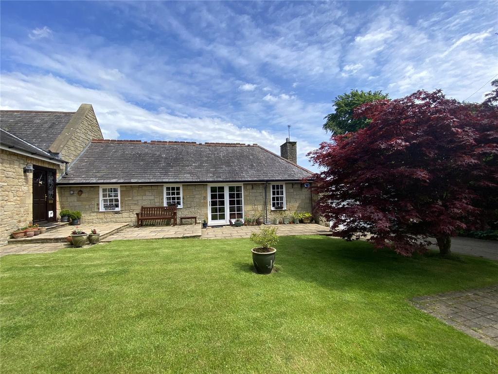 Shaws Lane, Hexham, Northumberland, NE46 3 bed semidetached house for