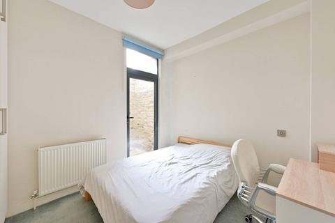 62 Abbey Road, London, SW19 2NA
