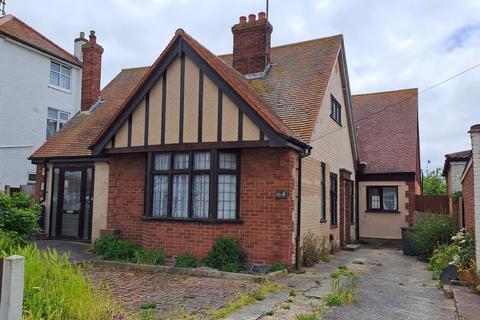64 Dulwich Road, Holland-on-sea, Clacton-on-sea, CO15 5LZ