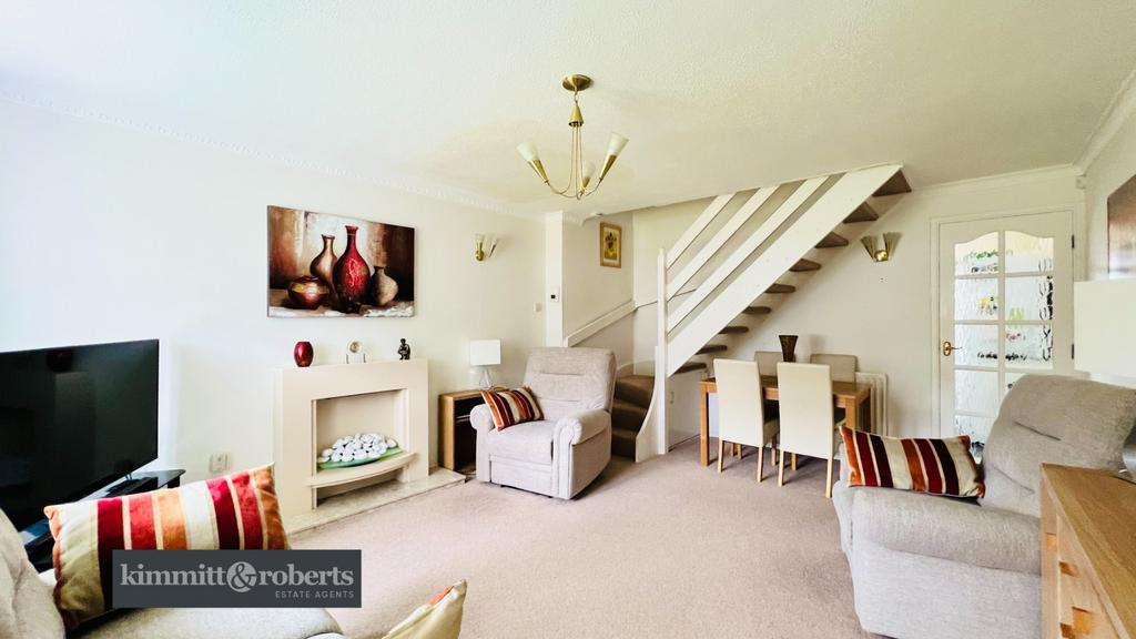 Sharpley Drive, Seaham, Durham, SR7 2 bed semidetached house £150,000