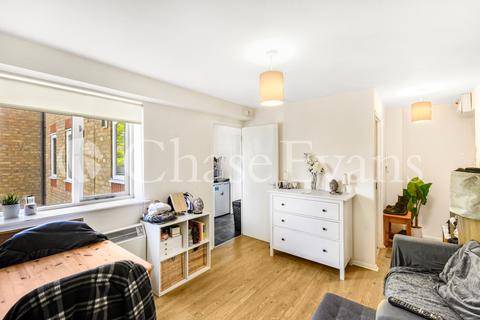 12 Telegraph Place, London, E14 9XD