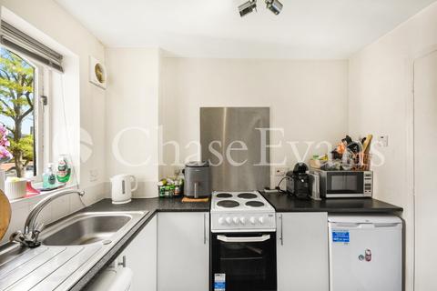 12 Telegraph Place, London, E14 9XD