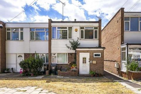 56 Boston Manor Road, Brentford, TW8 9JU