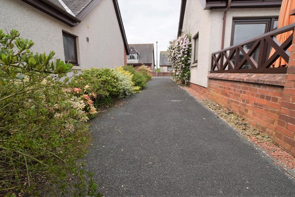 8 Sherwood Crescent, Lockerbie DG11 2 DY - Grieve G
