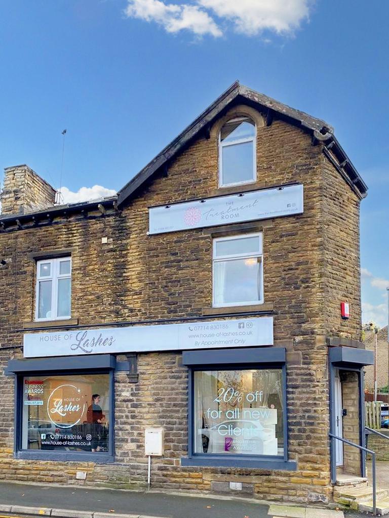 Wakefield Road, Huddersfield HD5 Property £1,000 pcm (£231 pw)