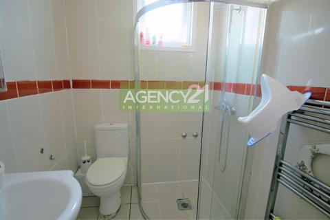 44 Clifton Road, London, E7 8QE