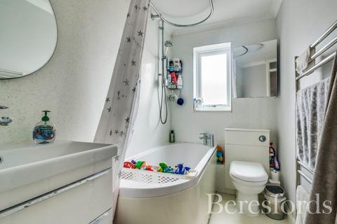 6 Ellen Way, Great Notley, Braintree, CM77 7UU