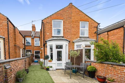 74 Ashburnham Road, Northampton, NN1 4RA
