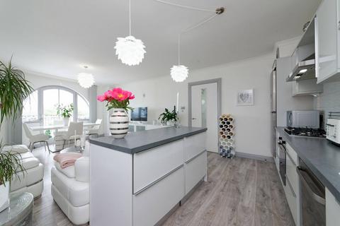 1 bedroom flat for sale - Flat 1/2 11 James Watt Way, Greenock, PA15 2AD