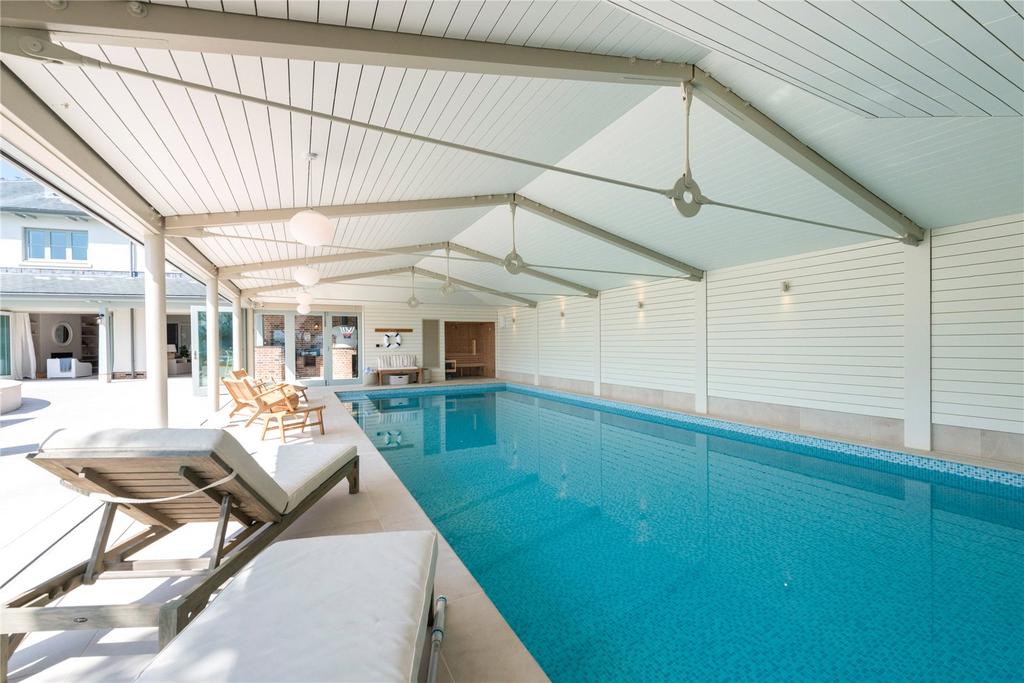Pool House