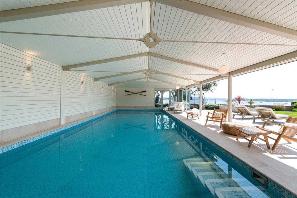 Pool House