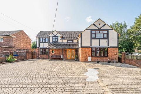 5 bedroom detached house to rent, Slough,  Berkshire,  SL3