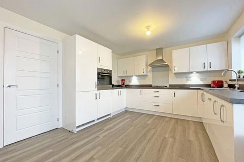 75 Arnold Drive, Corby, NN17 5FY