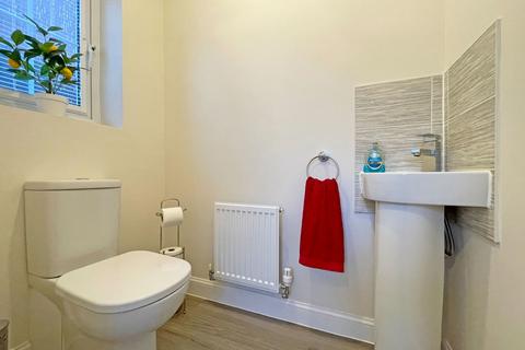 75 Arnold Drive, Corby, NN17 5FY