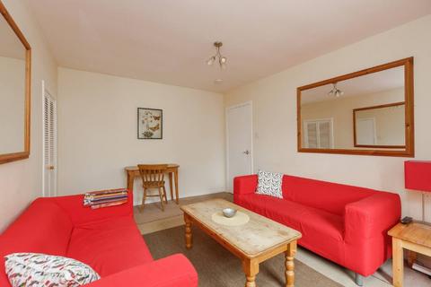 1 bedroom flat to rent, Rose Street South Lane, New Town, Edinburgh, EH2