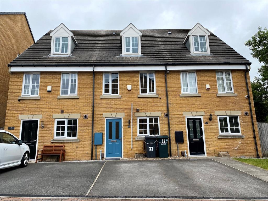 Newhall Gardens, Crown Gardens, Off Rooley Lane, Bradford, BD5 3 bed