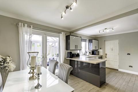 17 Howville Road, Hatfield, Doncaster, DN7 6LZ