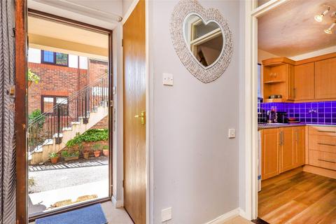 30 Bridge Meadows, Liss, GU33 7JY