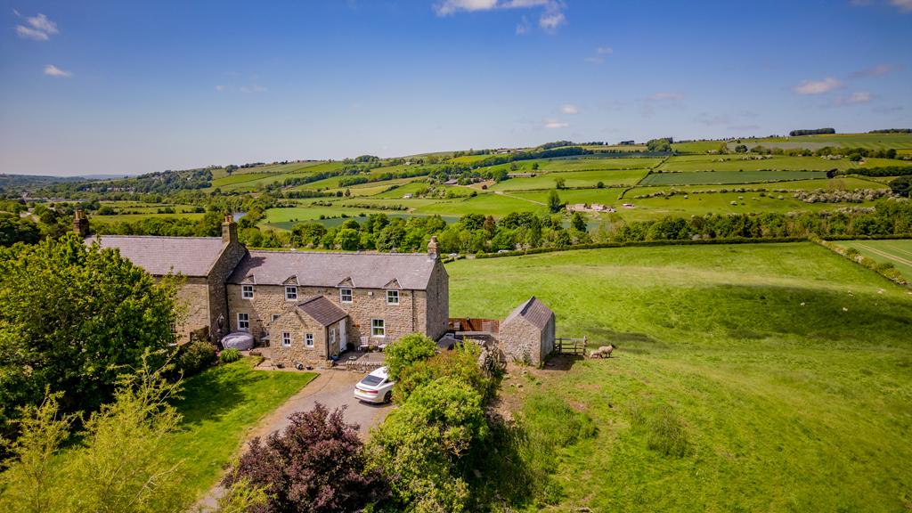 Haydon Bridge NE47 3 bed semidetached house to rent £995 pcm (£230 pw)