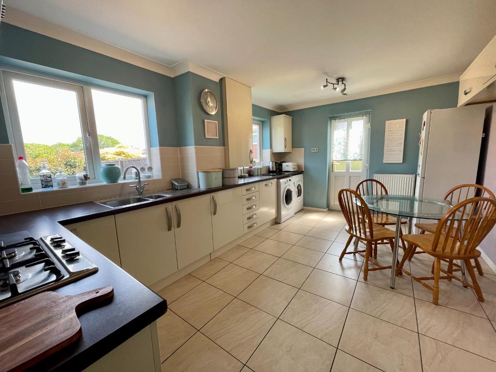 Merlin Way, Woodville, Swadlincote, Derbyshire, DE11 4 bed detached