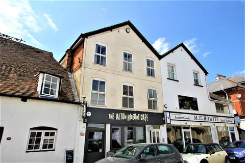 Studio for sale, Turk Street, Alton, Hampshire, GU34