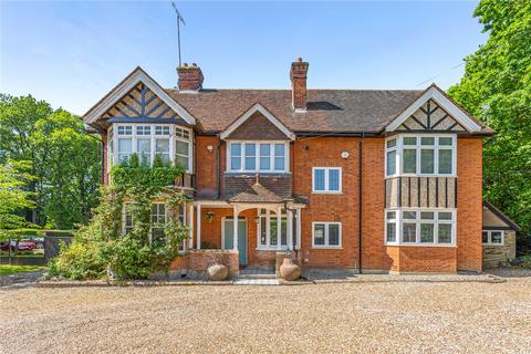 6 bedroom detached house for sale, Halifax Road, Heronsgate, Rickmansworth, Hertfordshire, WD3