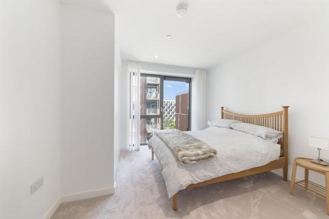 2 bedroom apartment for sale - Pendant Court, Royal Wharf, London, E16
