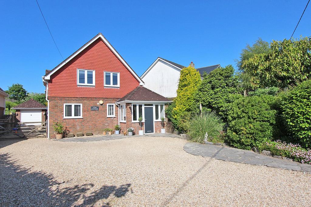 Manchester Road, Sway, Lymington, Hampshire, SO41 4 bed detached house