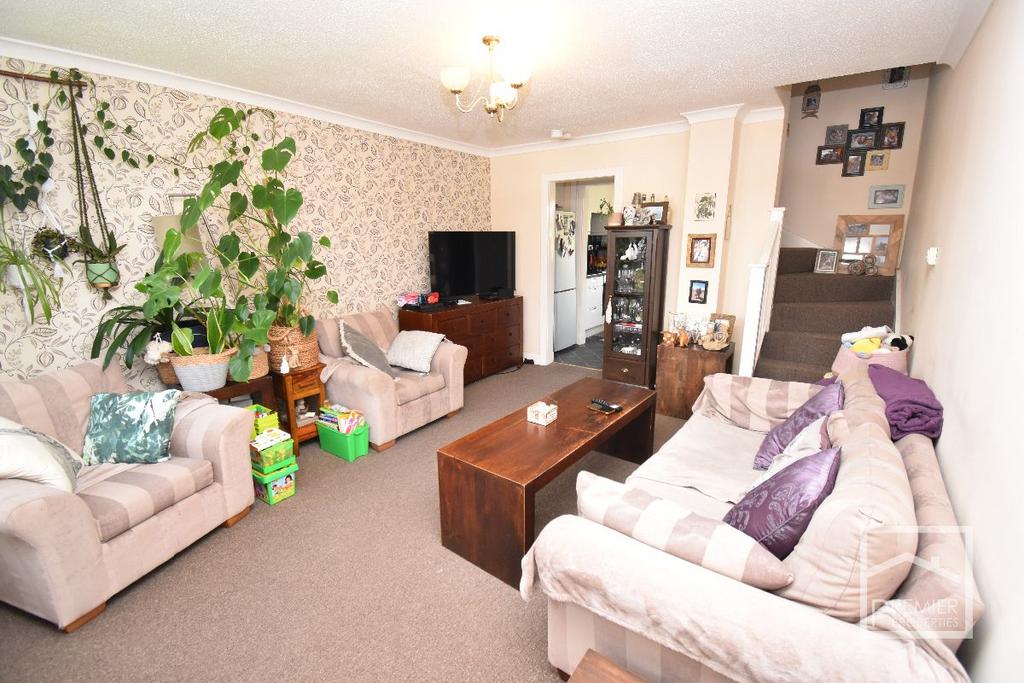 Burnside Crescent, Blantyre, Glasgow 2 bed terraced house for sale £